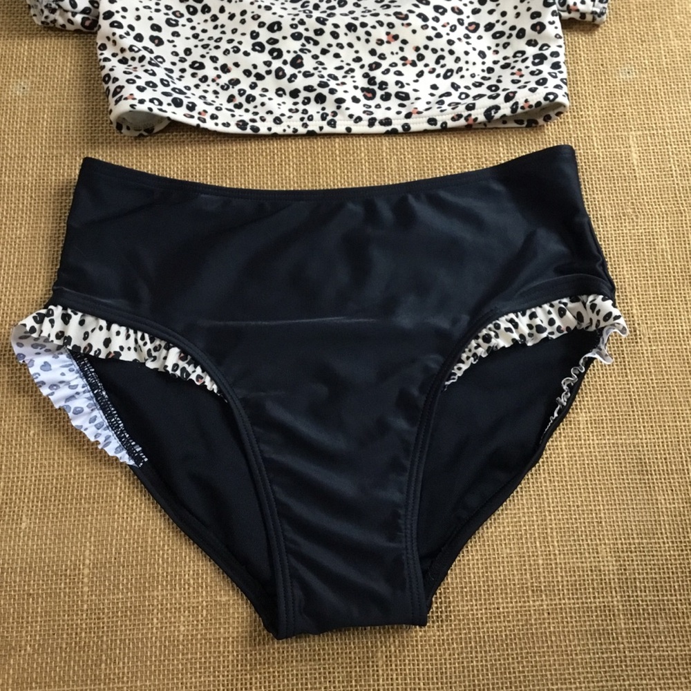 Cat & Jack Girls Two-piece Animal Print Swimsuit Set Size XL(14) - K723 - Picture 4 of 14